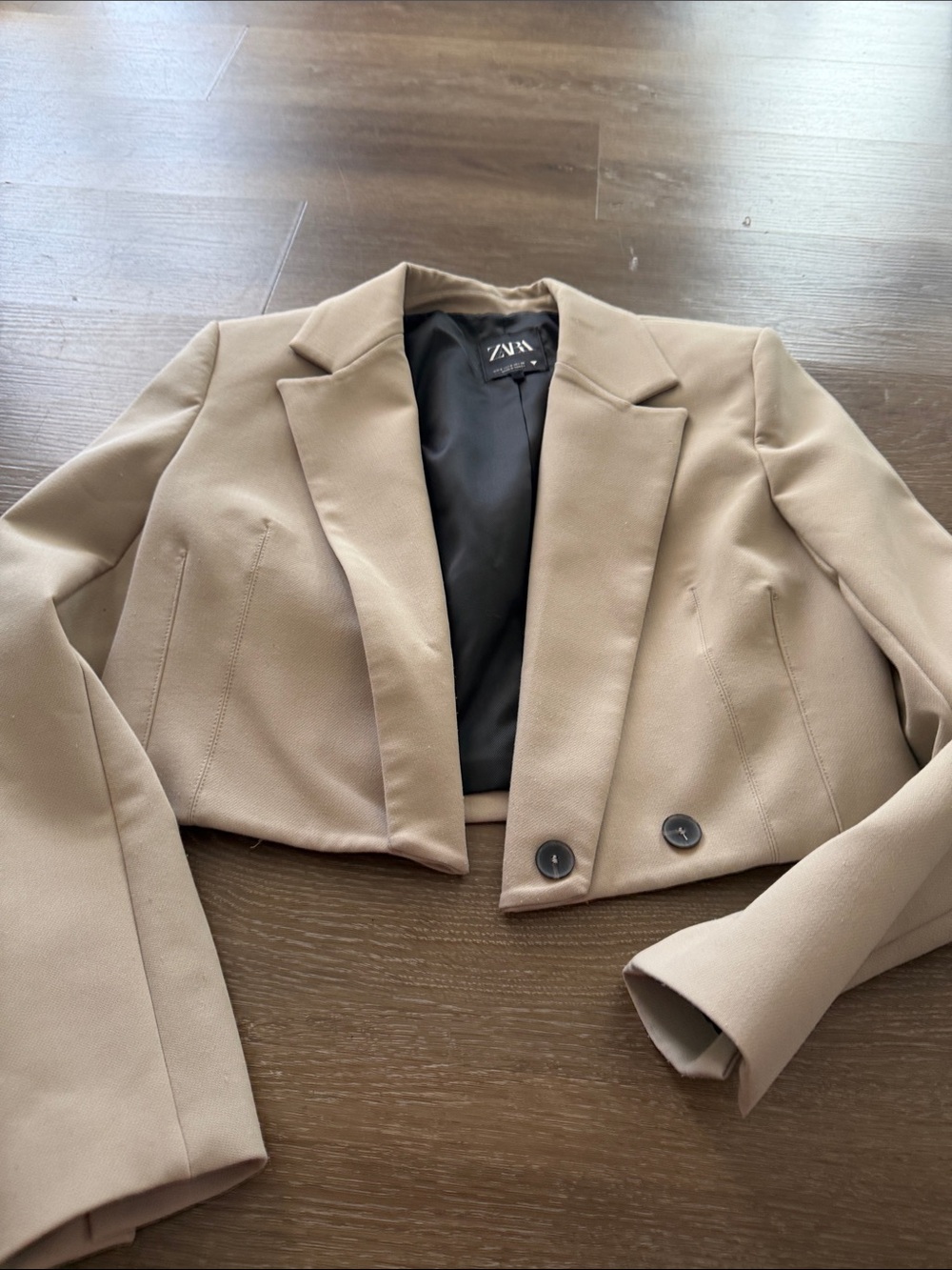 Zara Cropped Blazer in Beige